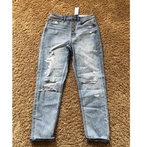 NWT American Eagle mom jeans